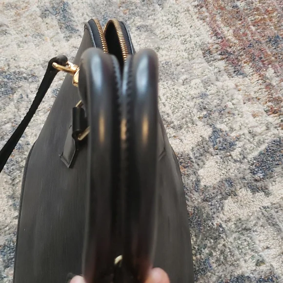 Louis Vuitton epi black alma - Picture 14 of 16